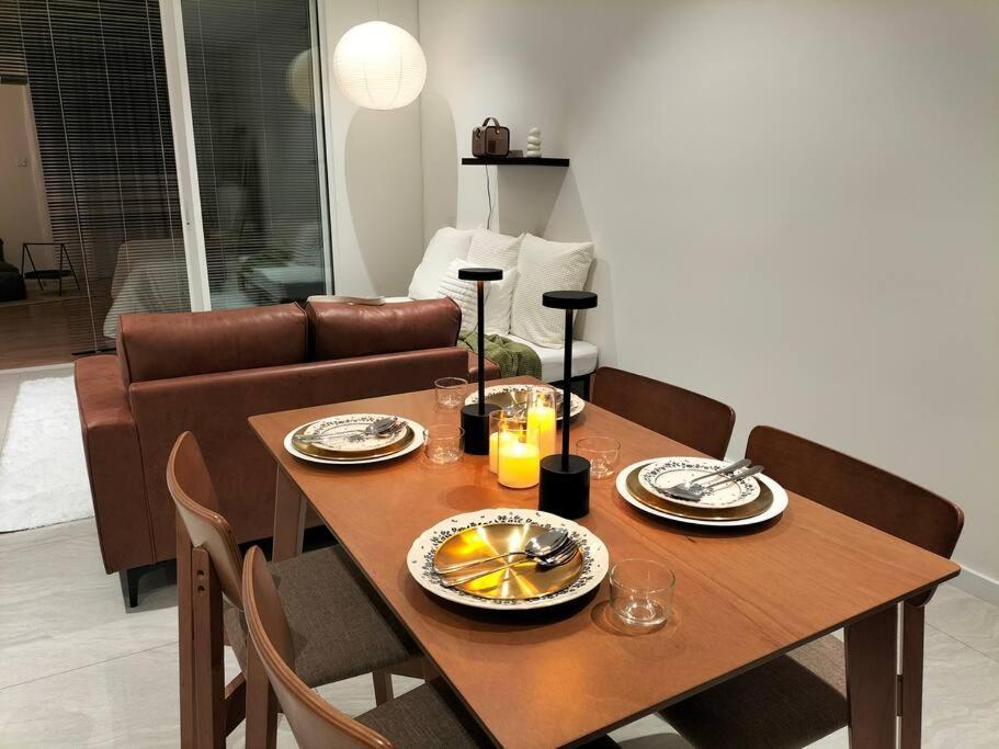 Quill By Cozy Simple Apartment